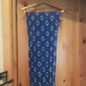 Blue patterned w/green border